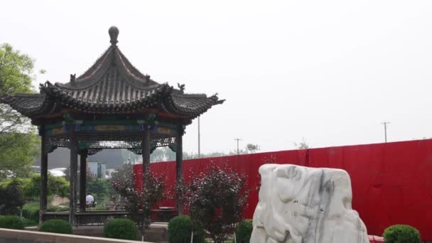 Chinês na antiga cidade de Pingyao, China
 - Filmagem, Vídeo