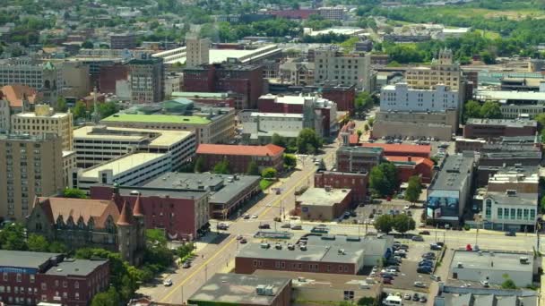 Luftaufnahme von Scranton, der größten Stadt im Nordosten Pennsylvanias mit alter historischer Architektur. USA-Stadtpanorama. - Filmmaterial, Video