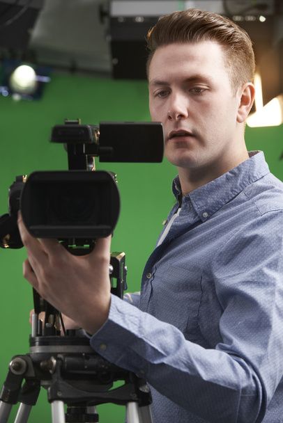 Male Camera Operator In Television Studio - Foto, Bild