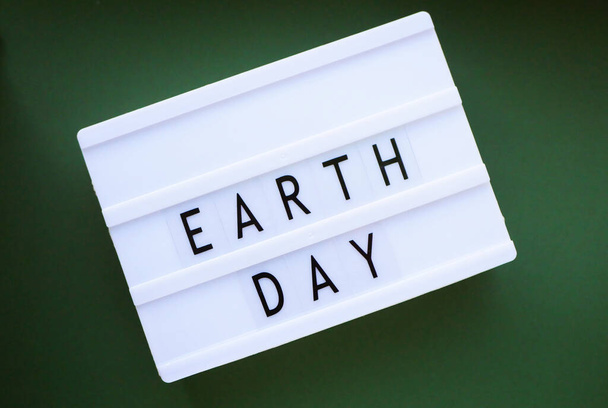 Den Země. Ochrana životního prostředí. Ekologický rozhovor - Fotografie, Obrázek
