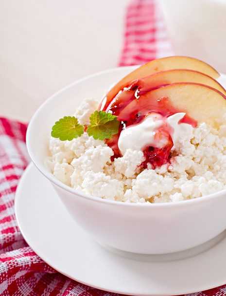 Cottage cheese with apple, berry syrup - Photo, Image