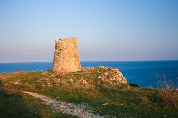 Torre Sant Emiliano perto de Otranto, província de Lecce, Apúlia, Ita
 - Foto, Imagem