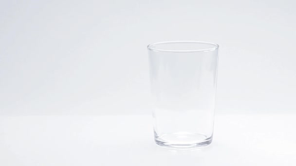 Water pour into a glass - Footage, Video