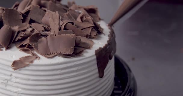 production de cupcakes à l'intérieur de la boulangerie - Séquence, vidéo