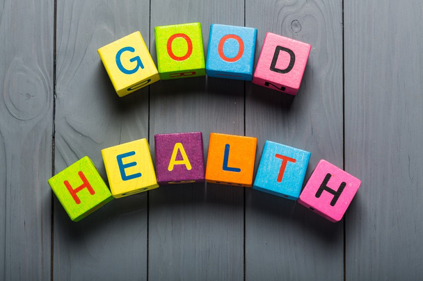 Life. Good Health direction sign on sky background - Zdjęcie, obraz