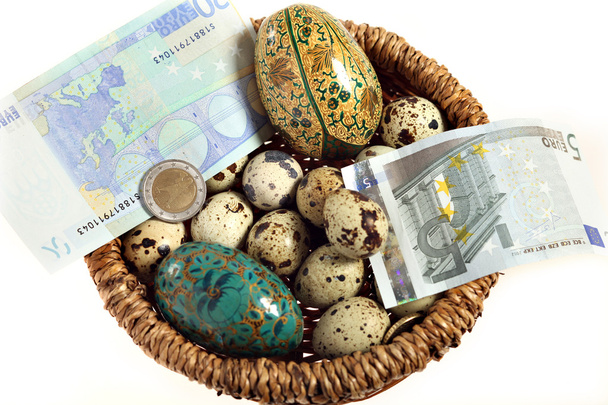 Euro hnízdo vajec z výše - Fotografie, Obrázek