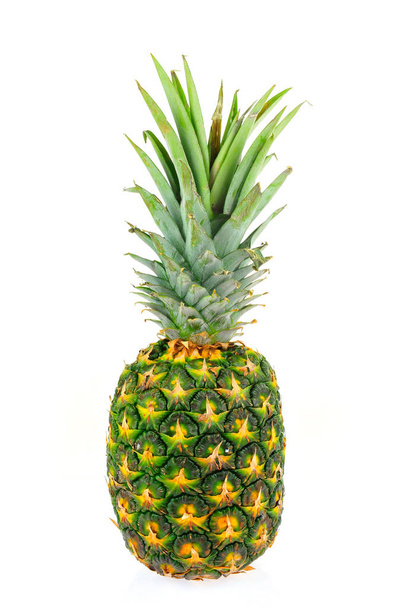 ananász fehér alapon - Fotó, kép