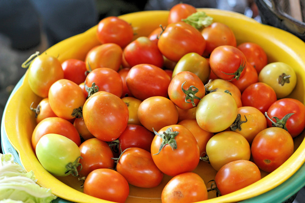 Fresh tomatoes in the market - Zdjęcie, obraz