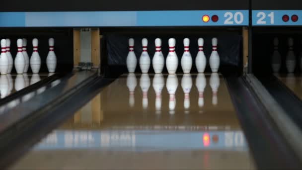 Bowler playing bowling and make a strike hit in the pocket - Footage, Video
