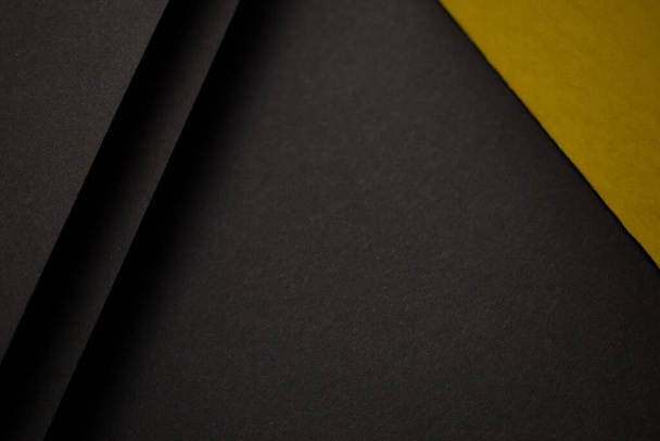 Геометрический трехмерный черный и желтый фон - Фото, изображение
