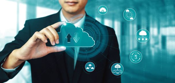 Cloud-Computing-Technologie und Online-Datenspeicherung für Business-Netzwerk-Konzept. Computer verbindet sich mit Internet-Server-Service für Cloud-Datenübertragung in 3D futuristische grafische Oberfläche vorgestellt. uds - Foto, Bild