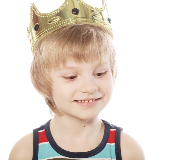 little boy with crown - Foto, afbeelding