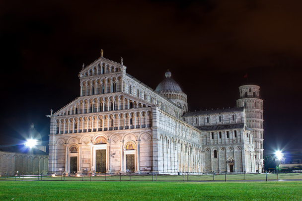 Torre y cúpula de Pisa
 - Foto, Imagen