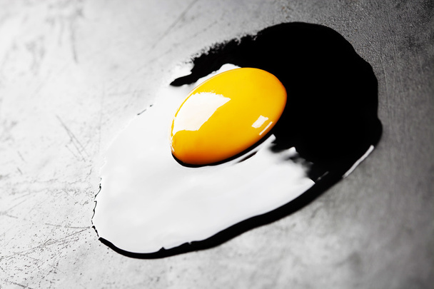 Raw egg  - Foto, Bild