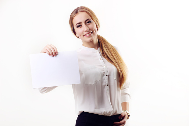 a pretty blonde girl with a blank presentation board - Foto, immagini