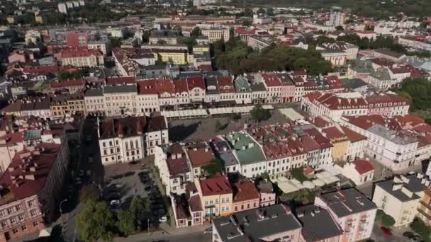 Güzel Manzara Pazar Meydanı Eski Şehir Rzeszow Hava Manzarası Polonya. Yüksek kalite 4k görüntü - Video, Çekim