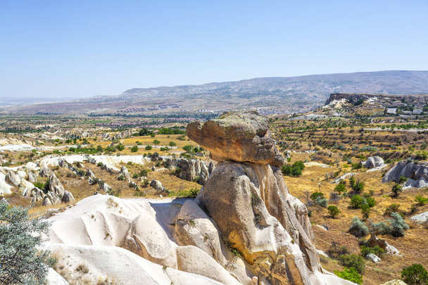 Devrent Valley, Cappadocia, Nevsehir, Türkiye 'deki Three Graces, rock Hills - Fotoğraf, Görsel