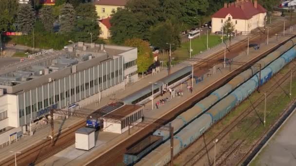 Όμορφη Σιδηροδρομικός Σταθμός Jaroslaw Aerial View Πολωνία. Υψηλής ποιότητας 4k πλάνα - Πλάνα, βίντεο