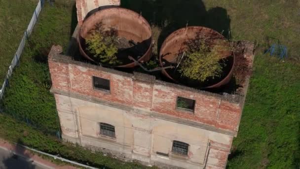 Prachtige voormalige watertoren Lubaczow Luchtfoto View Polen. Hoge kwaliteit 4k beeldmateriaal - Video