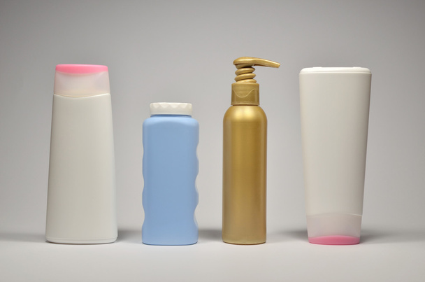Diferentes envases cosméticos
 - Foto, imagen