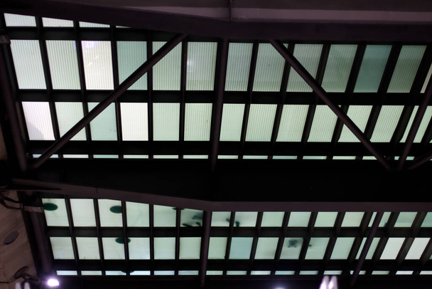 Σύγχρονη αρχιτεκτονική στο αεροδρόμιο του Barajas, Μαδρίτη - Φωτογραφία, εικόνα