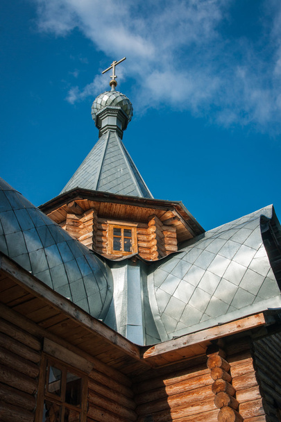 Small wooden church at Sergeevo - Foto, afbeelding