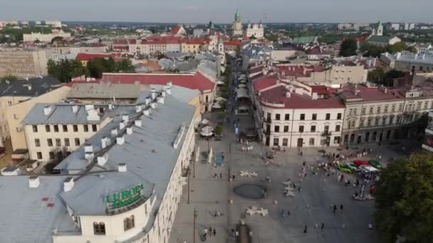 Hermosa entrada Krakowskie Przedmiescie Ciudad Vieja Lublin Vista Aérea Polonia. Imágenes de alta calidad 4k - Metraje, vídeo