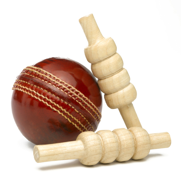 Bola de críquete
 - Foto, Imagem