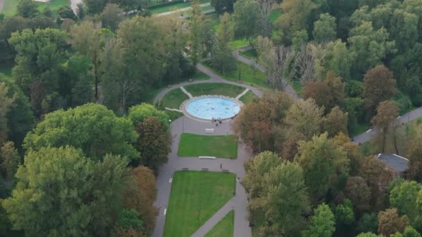 Piękny Panorama Central Park Ludowy Lublin Widok z lotu ptaka Polska. Wysokiej jakości materiał 4k - Materiał filmowy, wideo