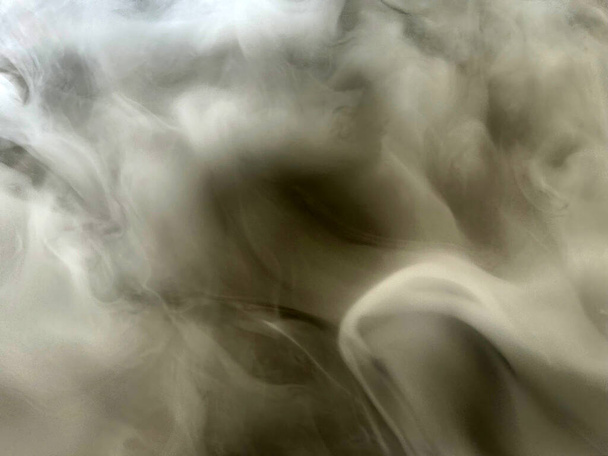Абстрактный туман или дым на черном фоне
 - Фото, изображение