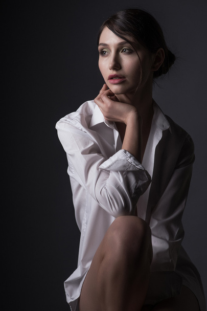 Young gorgeous model with a white shirt - Zdjęcie, obraz