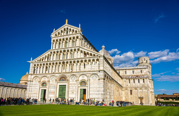 La Catedral y la Torre de Pisa - Italia
 - Foto, Imagen