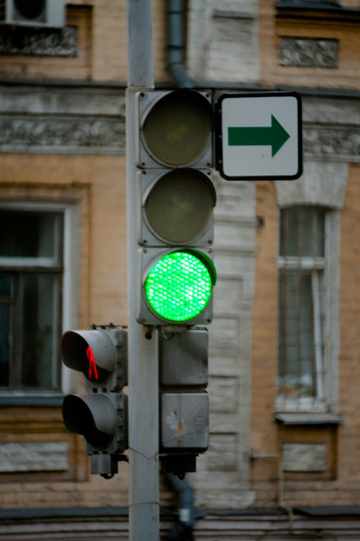 Светофор и знаки
 - Фото, изображение