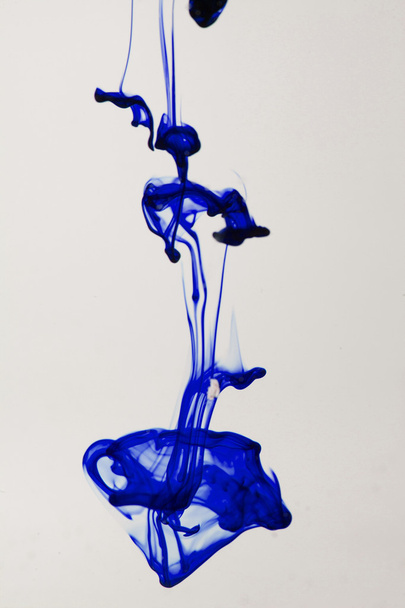 mavi ve mor sıvı su soyut formları yapma  - Fotoğraf, Görsel