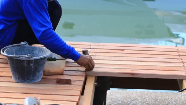 Herstellen van de houten brug - Video