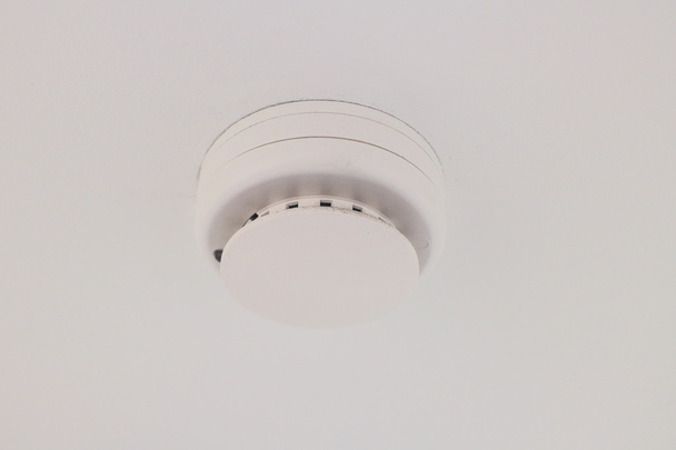 smoke detector on a ceiling  - Foto, afbeelding