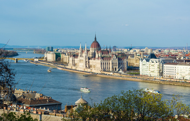 L'edificio del Parlamento a Budapest, Ungheria - Foto, immagini