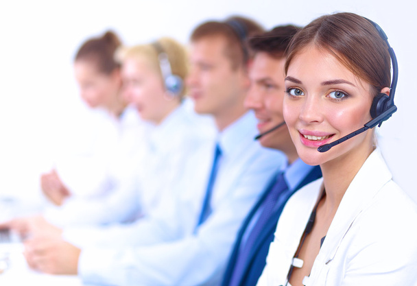 Atraente Sorrindo positivo jovens empresários e colegas em um escritório de call center - Foto, Imagem