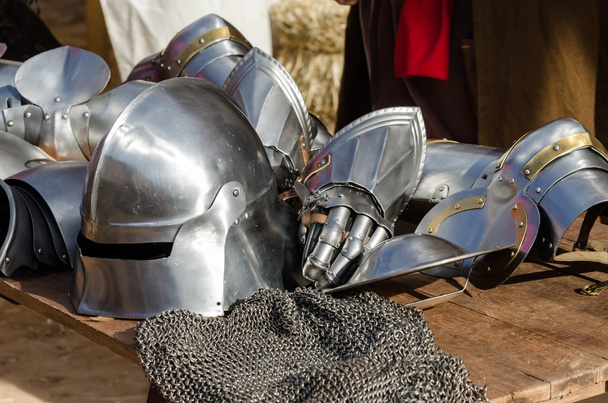 Средневековая броня
 - Фото, изображение