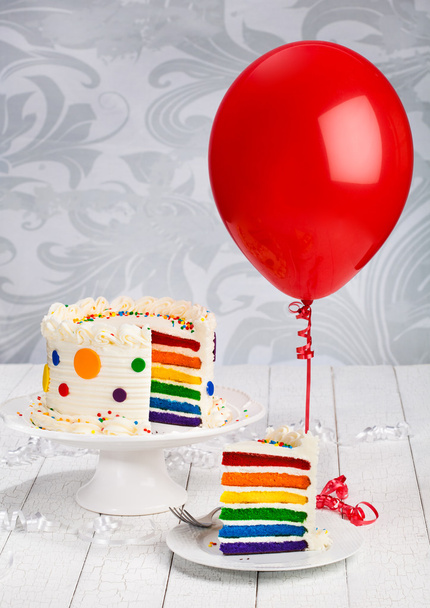 Syntymäpäivä kakku ilmapallo
 - Valokuva, kuva