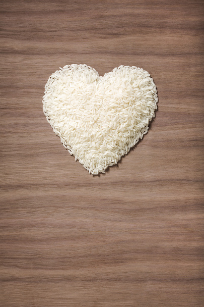 Белый рис в форме сердца
 - Фото, изображение