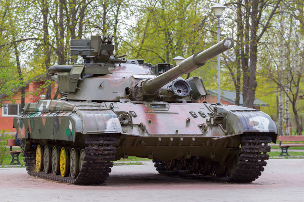 Réservoir T-64 B
 - Photo, image