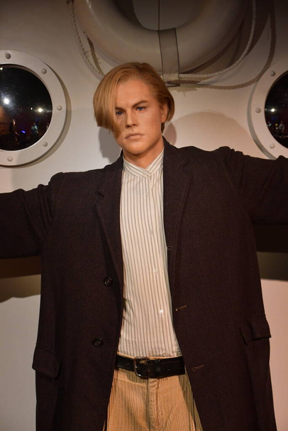BRANSON, MO - JUL 10: Leonardo DiCaprio wax statue at Hollywood Wax Museum in Branson, Missouri, as seen on July 10, 2023. - 写真・画像