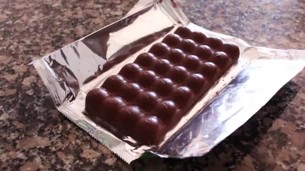 チョコレートのバー傾斜フル Hd 1920 x 1080 - 映像、動画