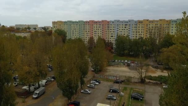 Gyönyörű lakótelep Wawrzyszew Varsó Aerial View Lengyelország. Kiváló minőségű 4k felvételek - Felvétel, videó