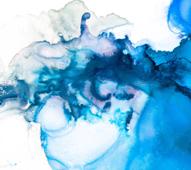 μπλε τέχνη αλκοόλ αφηρημένη ρευστή τέχνη ζωγραφική φόντο αλκοόλ τεχνική μελάνι - Φωτογραφία, εικόνα