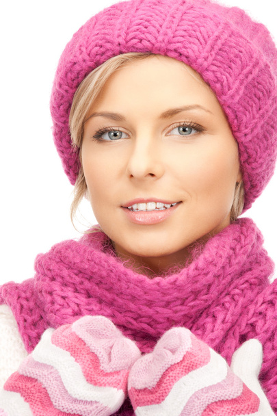 Beautiful woman in winter hat - Foto, afbeelding