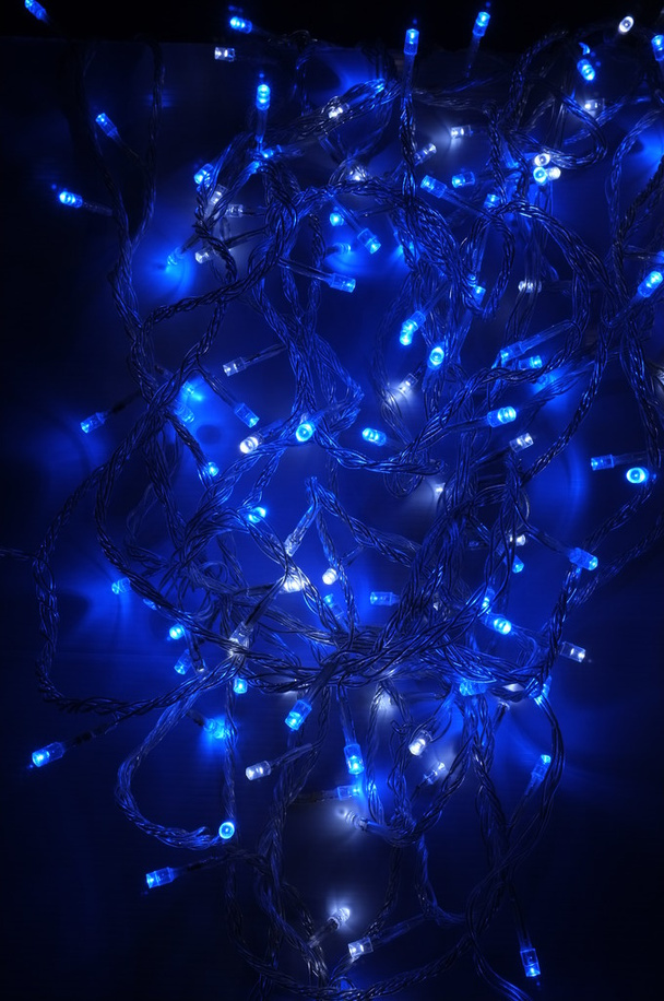Αφηρημένο φως μπλε bokeh, ελαφρά βιολετί bokeh, φως μοβ bokeh στο σκούρο φόντο - Φωτογραφία, εικόνα