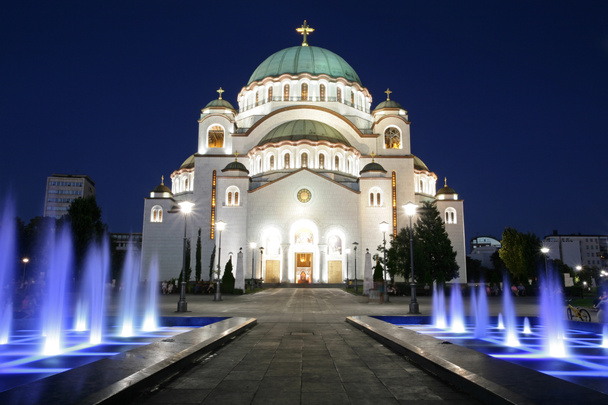 Catedral de Santa Sava de noite
 - Foto, Imagem