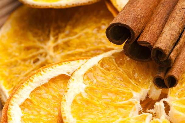 sušené pomerančové a skořice hole - Vánoční dekorace - Fotografie, Obrázek